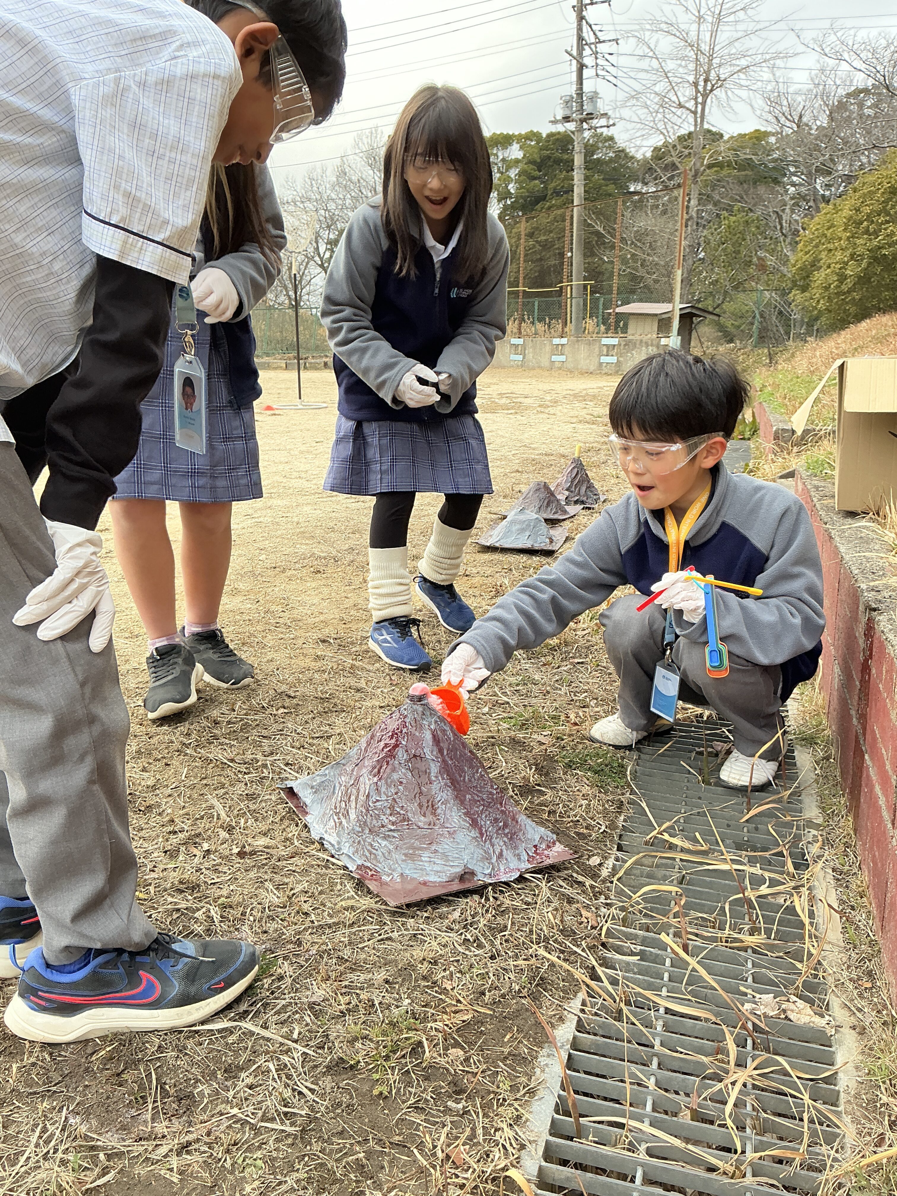 Tsukuba Yard Outdoor fun volcano science project