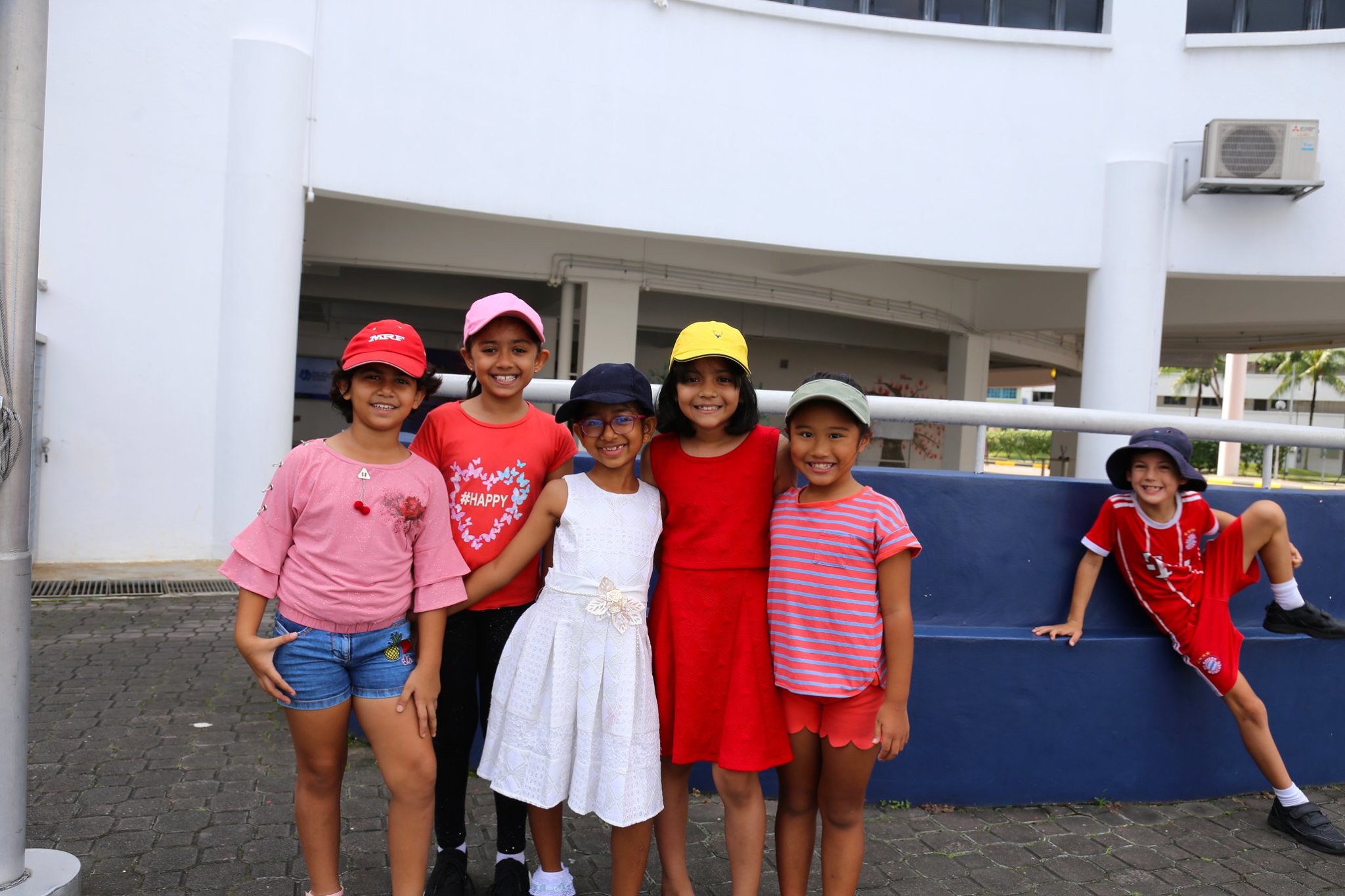 5f0ee9472a3bf04407eff011_84832351_3298893660138176_4171172714893017088_o