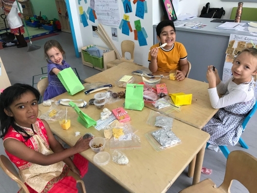 601749f458bc9401475d1e7e_intl-day-6-p-500