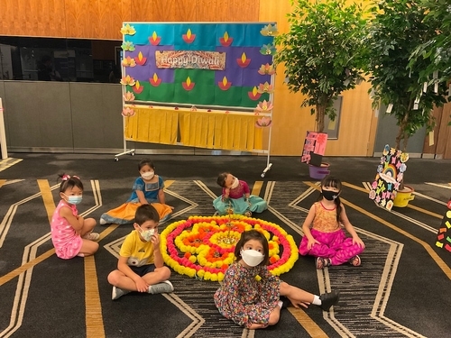 618f17c8a5b1ea37bab6b712_OWIS Suntec early Childhood Diwali - 3-p-500