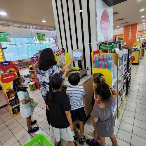 62905f59f7e79a25c8e5e0b8_OWIS Suntec Early Childhood outing -4-p-500