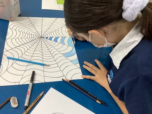 6373277993187a18cd8246e1_OWIS Secondary Grade 6 Art lesson optical art -8-p-500