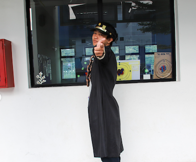 Student dressed as character from Jojo's Bizarre Adventure