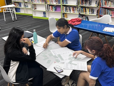 Critical thinking in Theory of Knowledge lesson at OWIS Nanyang | International School for IBDP in Singapore